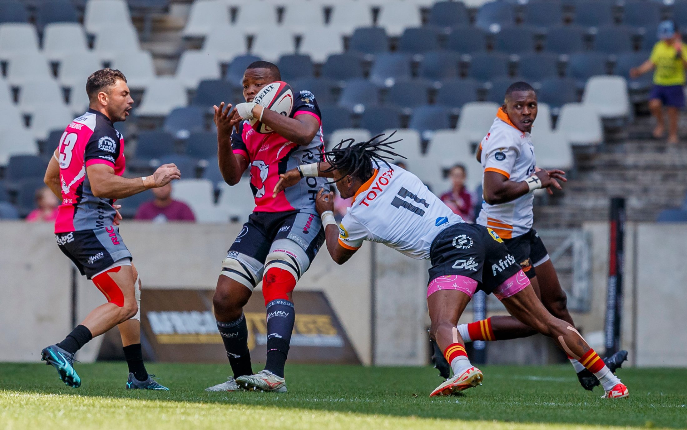 Pumas v Cheetahs, Currie Cup 2024 — match photography by Dirk Kotze