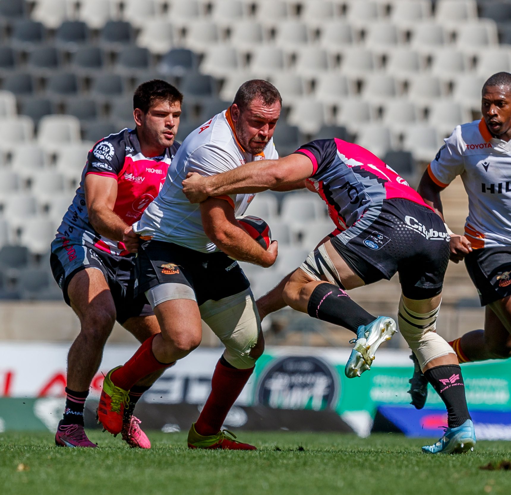 Pumas v Cheetahs, Currie Cup 2024 — match photography by Dirk Kotze