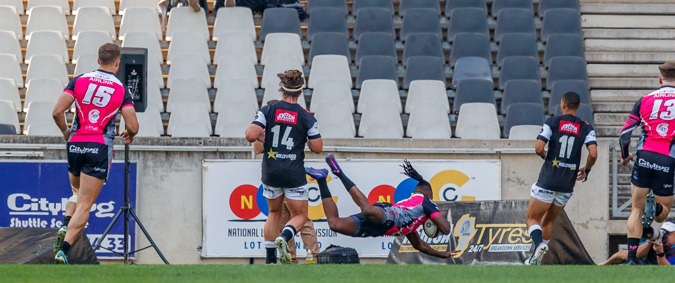 Pumas v Sharks, Currie Cup 2024 — match photography by Dirk Kotze