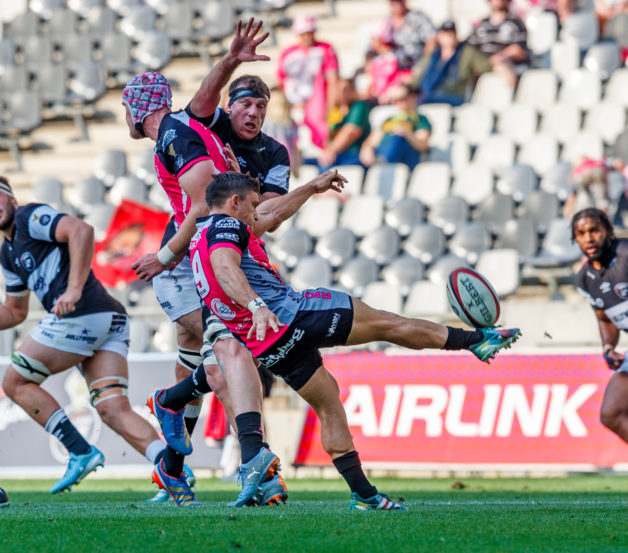 Pumas v Sharks, Currie Cup 2024 — match photography by Dirk Kotze