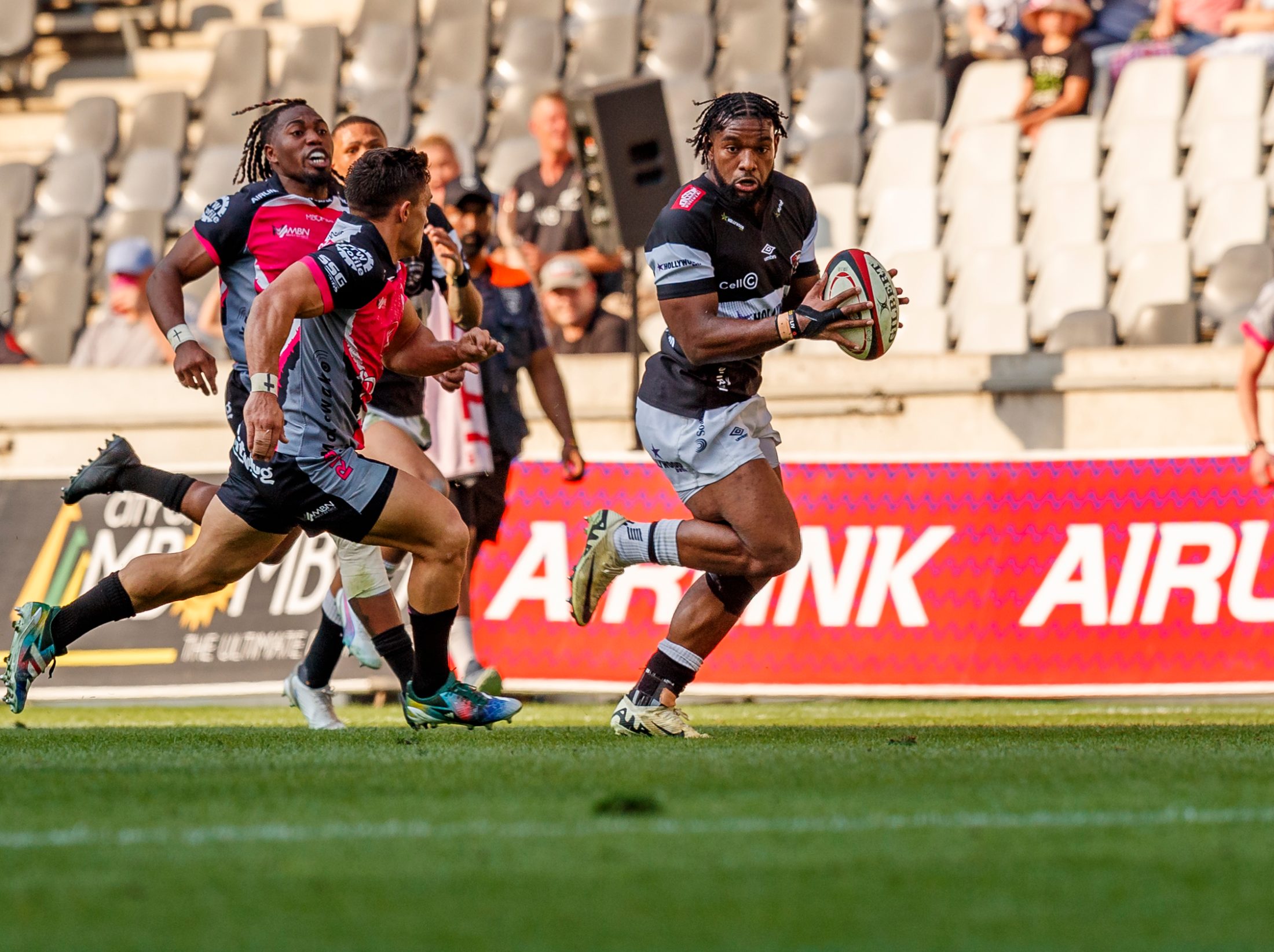Pumas v Sharks, Currie Cup 2024 — match photography by Dirk Kotze