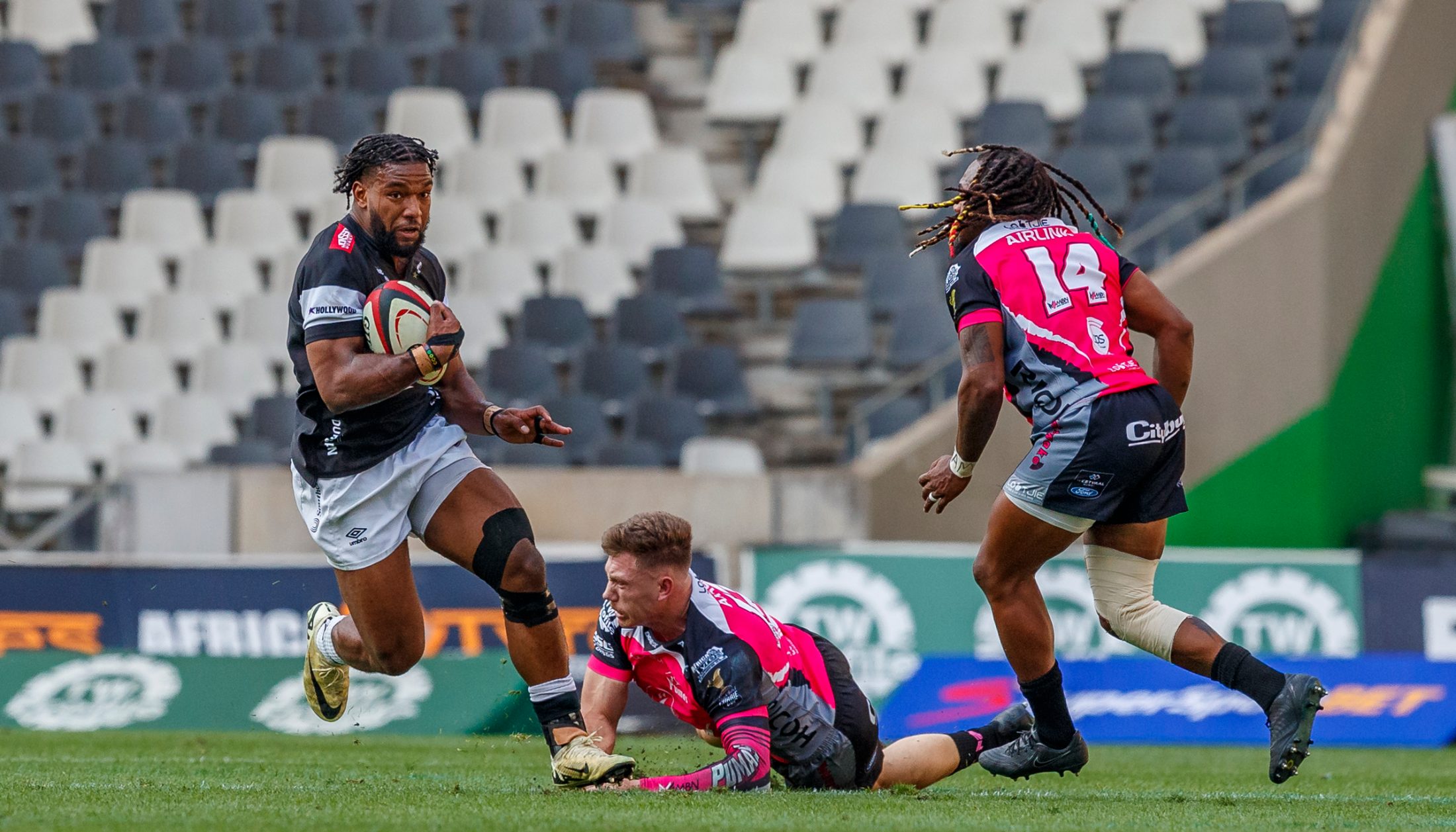 Pumas v Sharks, Currie Cup 2024 — match photography by Dirk Kotze